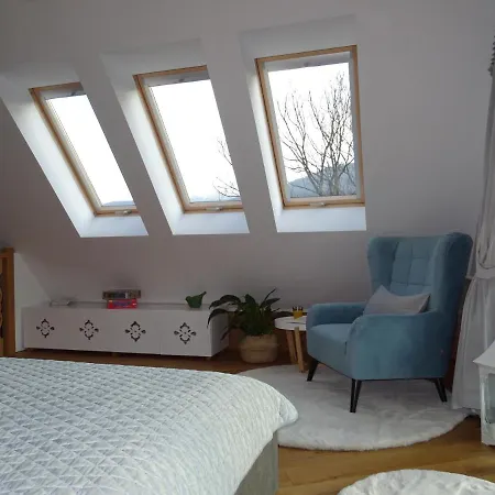 Oli - Bricotta Apartment *